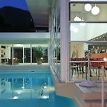 体育俱乐部公寓 4*