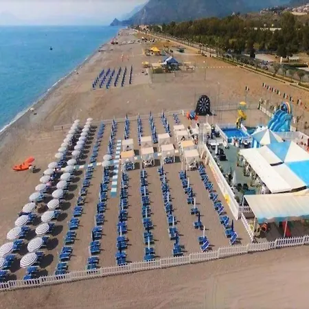 Sporting Club Прая-а-Маре