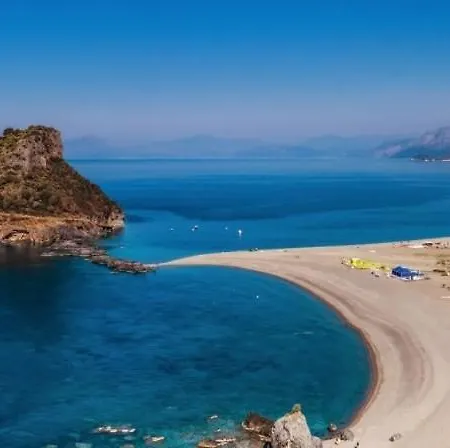 Sporting Club Aparthotel 4*