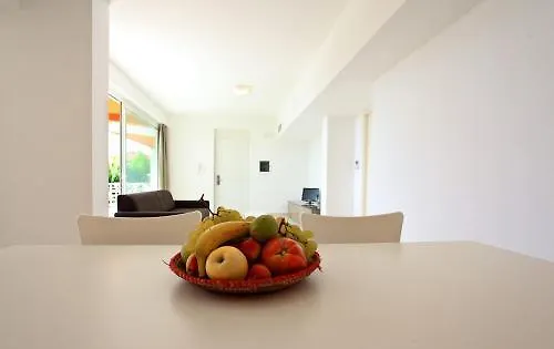 Sporting Club Lägenhetshotell Praia a Mare